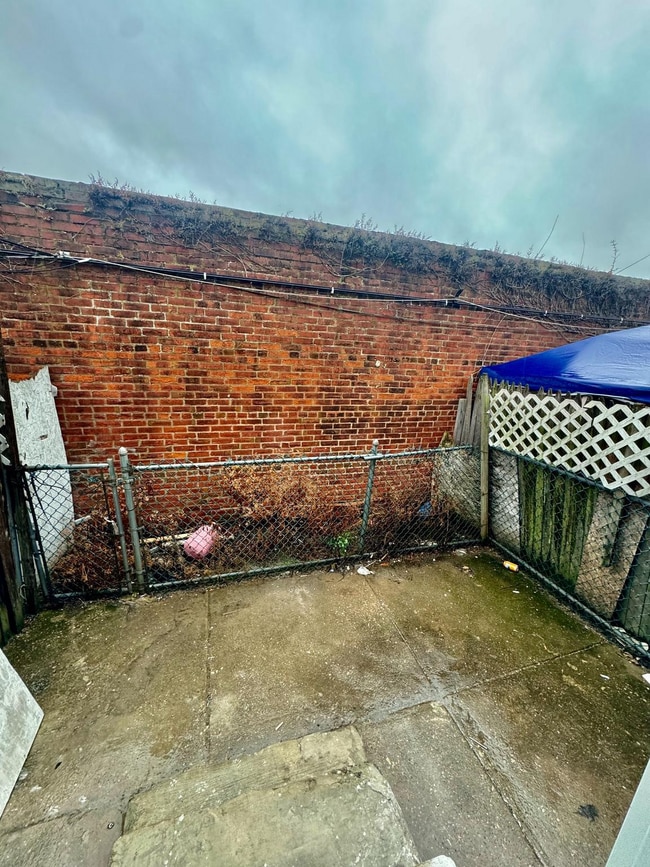 Building Photo - 3573 Jasper St