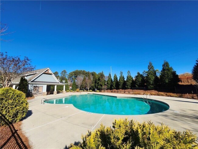 Building Photo - 830 Grove Valley Dr