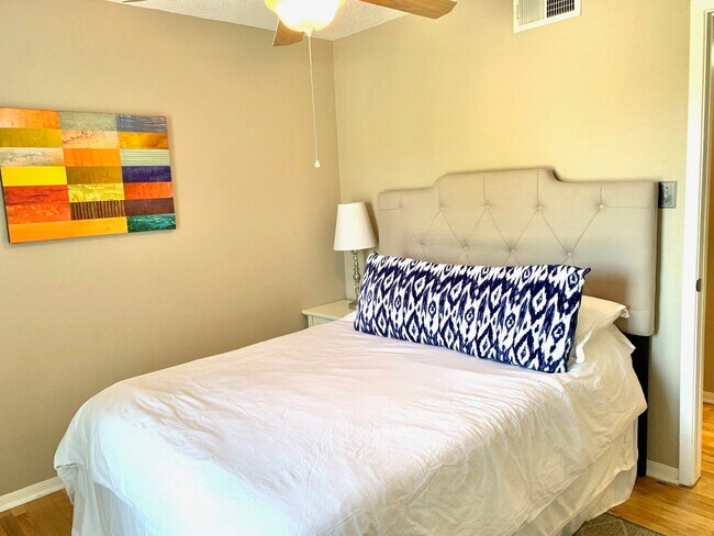 Building Photo - 1516 Bay Area Blvd