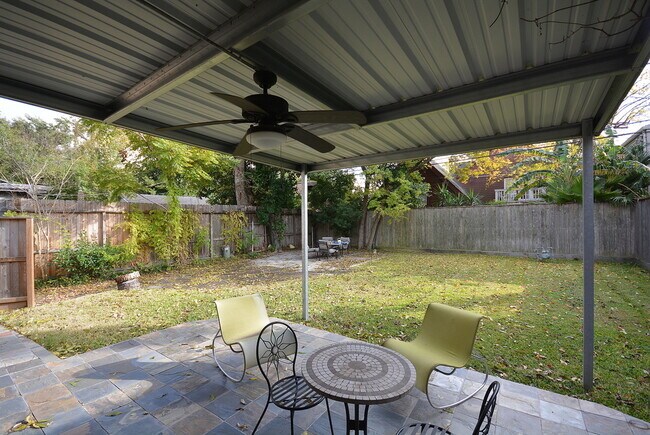 Building Photo - WEST UNIVERSITY LEASE HOME