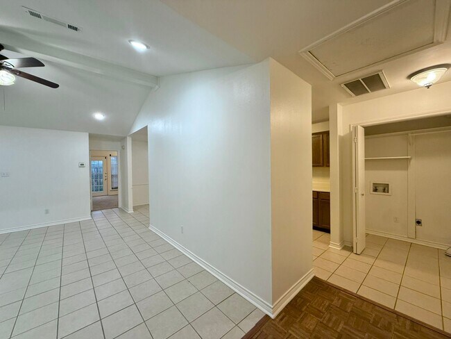 Building Photo - Available Now! 2 Bedroom 2 BathTownhome!