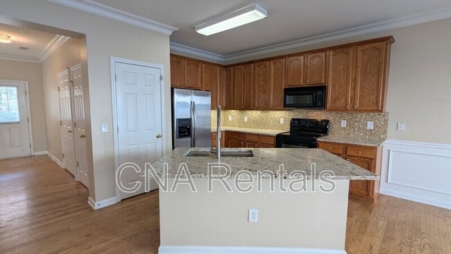 Building Photo - 1747 Oak Brook Ln NW