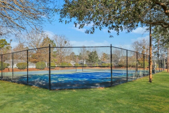 Building Photo - 218 Byron Dr