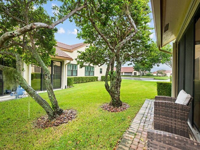 Building Photo - 8292 Waterline Dr