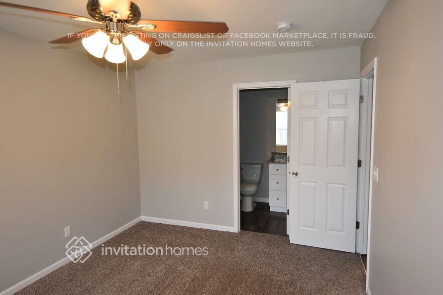 Building Photo - 11028 Astor Hill Dr