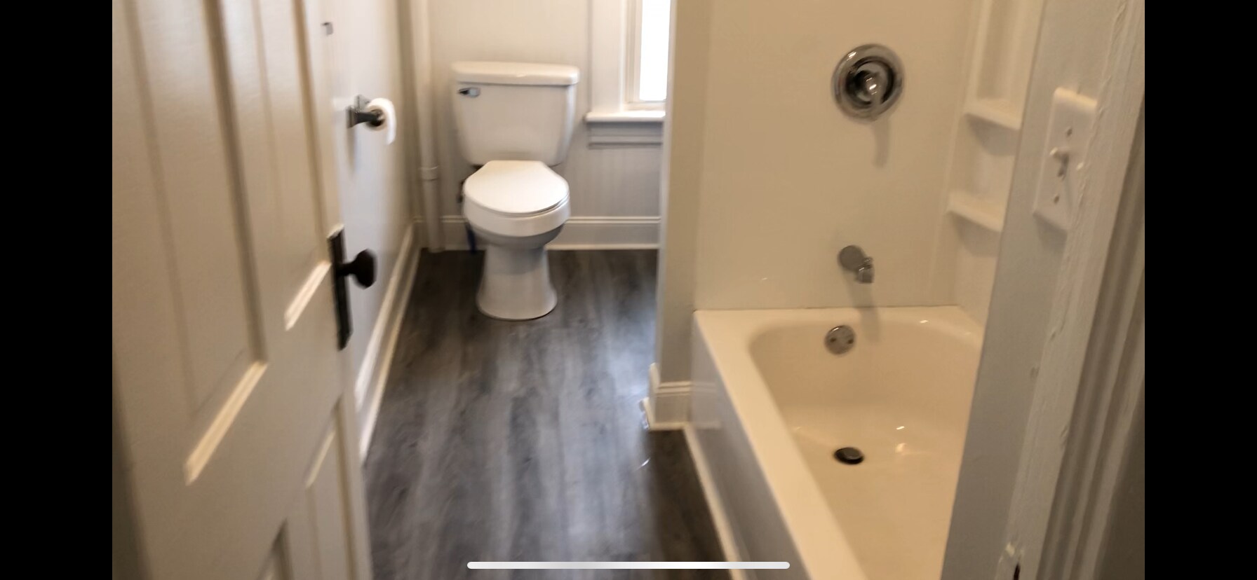 Building Photo - 210 Dixon Ave