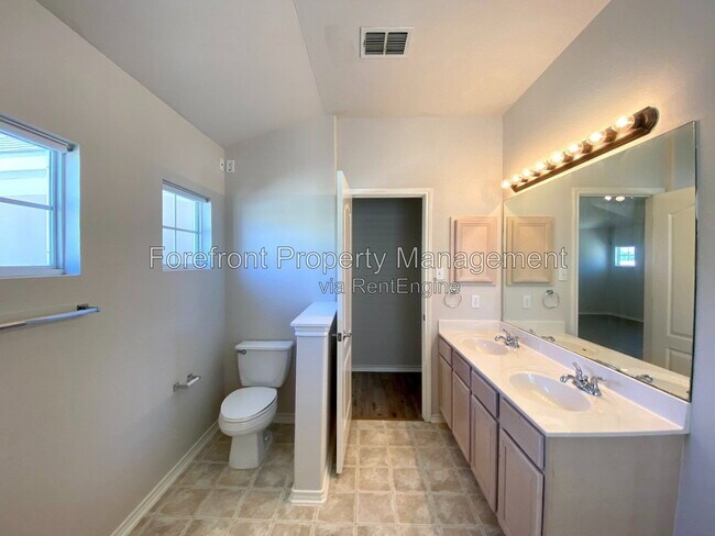 Building Photo - 21518 La Pena Dr
