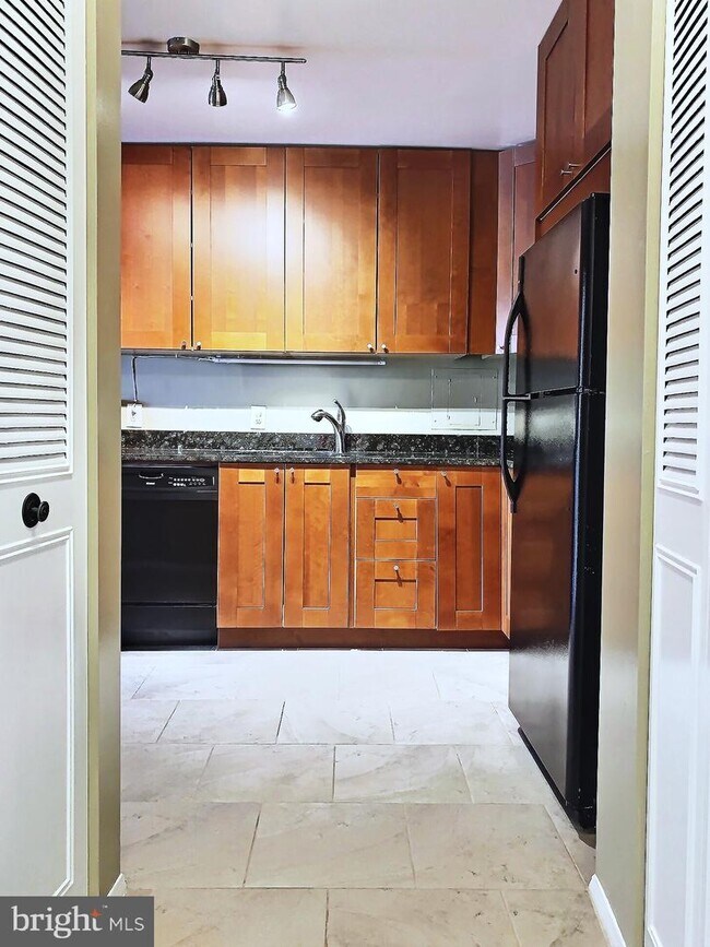 Building Photo - 9039 Sligo Creek Pkwy