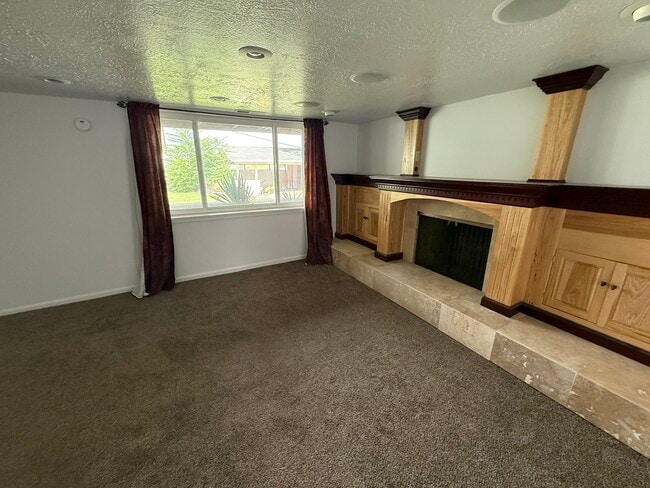 Building Photo - 3472 S 50 E