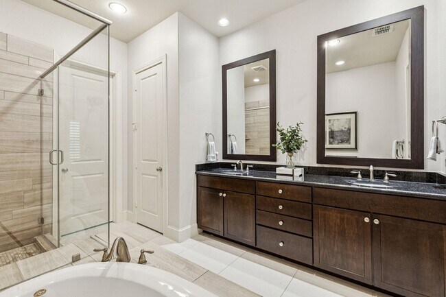 Building Photo - 2138 Aylesport Dr