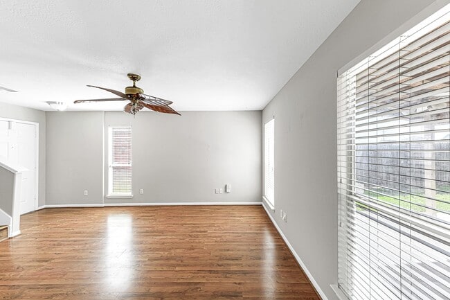 Building Photo - 20347 Hunterclif Ln