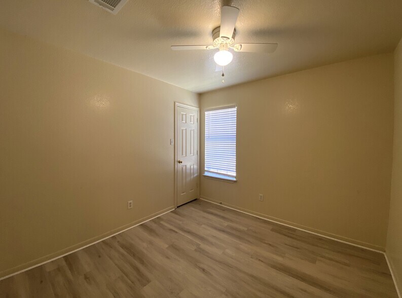 Building Photo - 3402 Cantabrian Dr