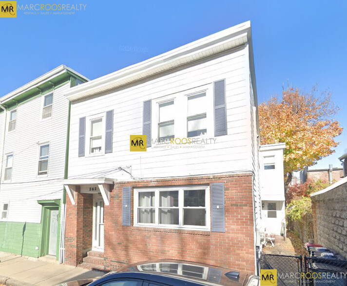 Primary Photo - 161 Otis St