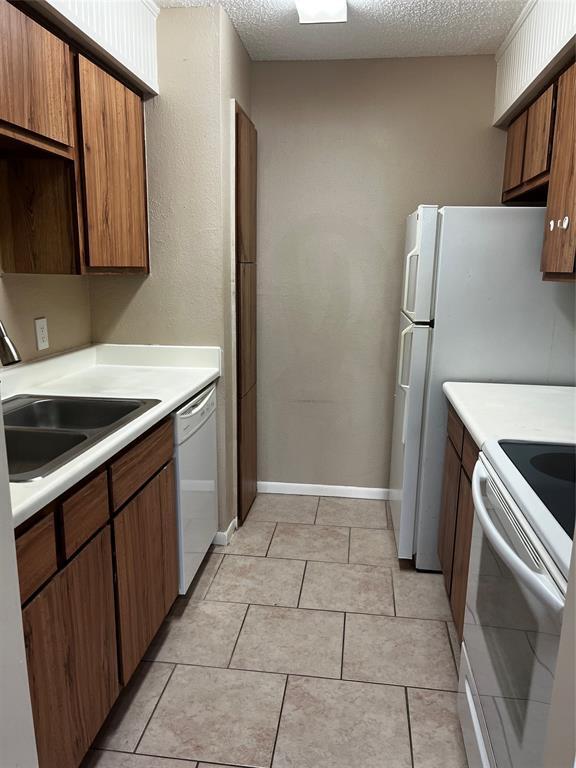 Building Photo - 3919 Fairmont Pkwy