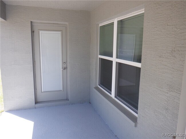 Building Photo - 1155 S Brookfield Dr