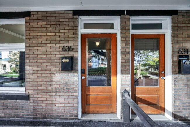 Building Photo - 634 Neil Ave