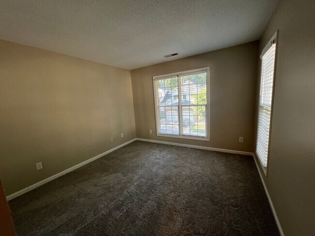 Building Photo - 7706 Astoria Pl