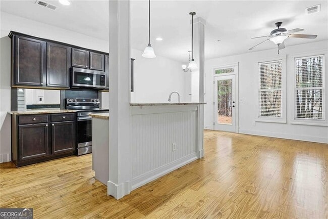 Building Photo - 501 Ridge View Crossing