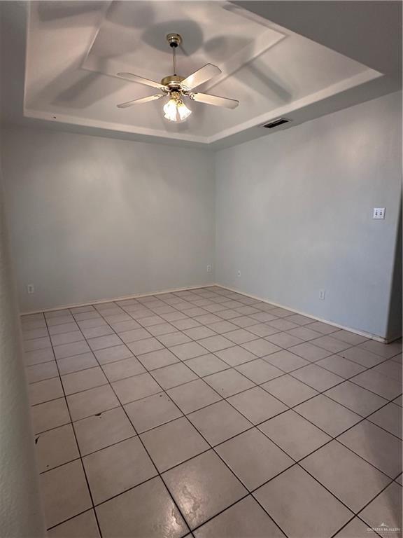 Building Photo - 9 Amapola St