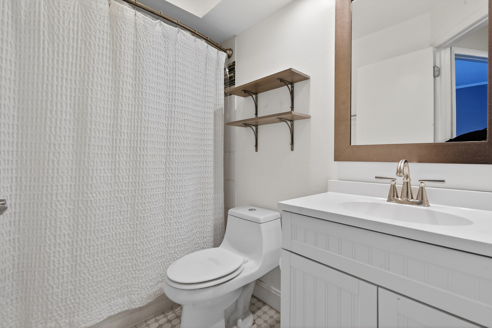 Building Photo - 1391 Sherwood Ct