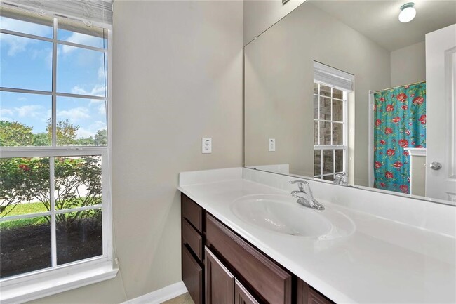 Building Photo - 1807 Brighton Brook Ln