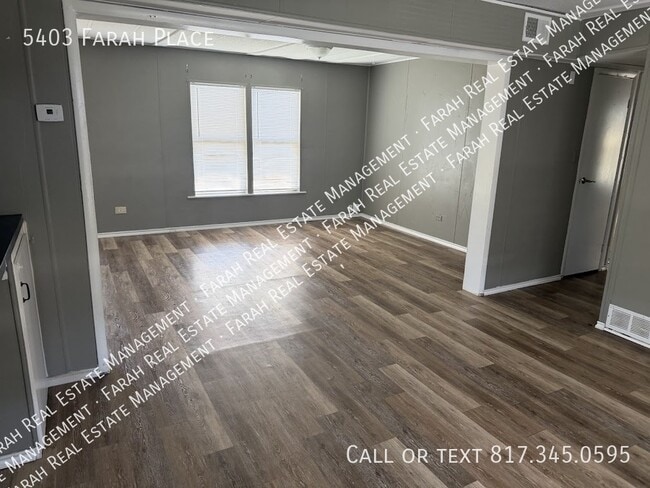 Building Photo - 5403 Farah Pl