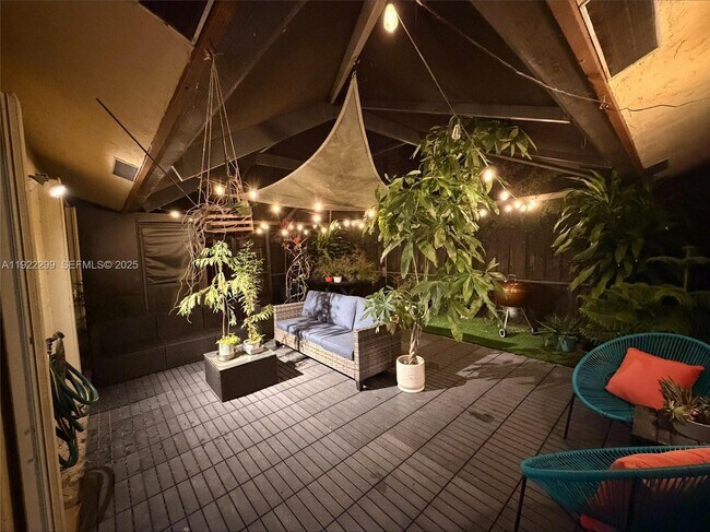 Building Photo - 13680 Yarmouth Ct