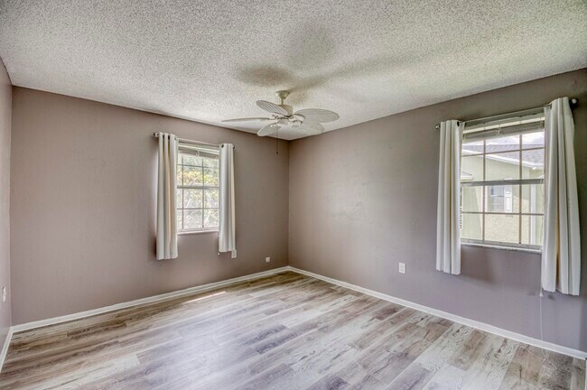 Building Photo - 12120 FL A1AAlt