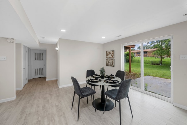 Building Photo - 383 Messina Dr