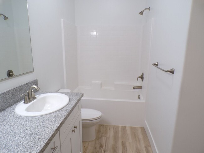 Building Photo - Huckleberry Townhomes