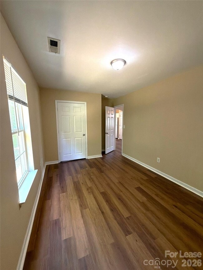 Building Photo - 9329 Kendall Dr
