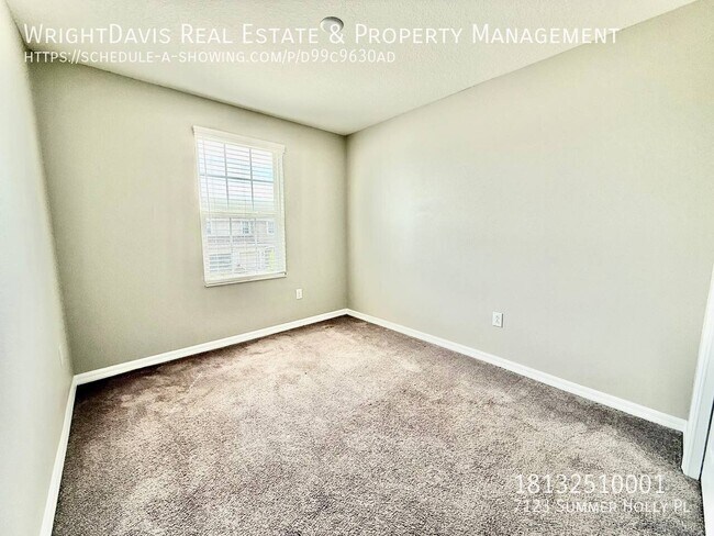 Building Photo - 7123 Summer Holly Pl