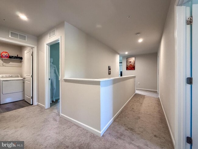 Building Photo - 91 Goldspire Dr