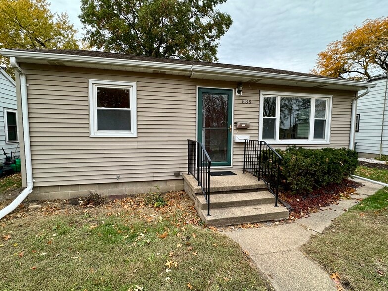 Primary Photo - 638 Englewood Ave