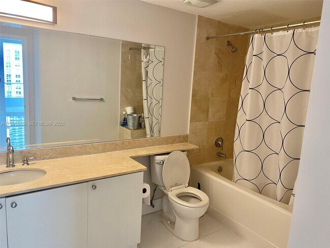 Building Photo - 170 SE 14th St