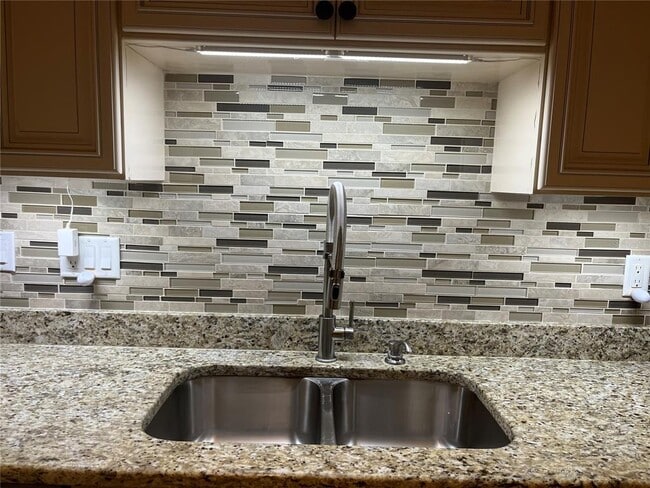 Building Photo - 2780 Merlin Way