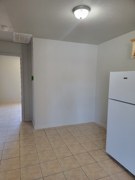 Building Photo - 134 Private Rd