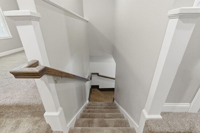 Building Photo - Updated 4-bedroom, 2-bath home in the Rountree neighborhood