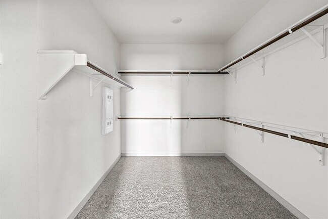 Building Photo - 7404 Sagira Path