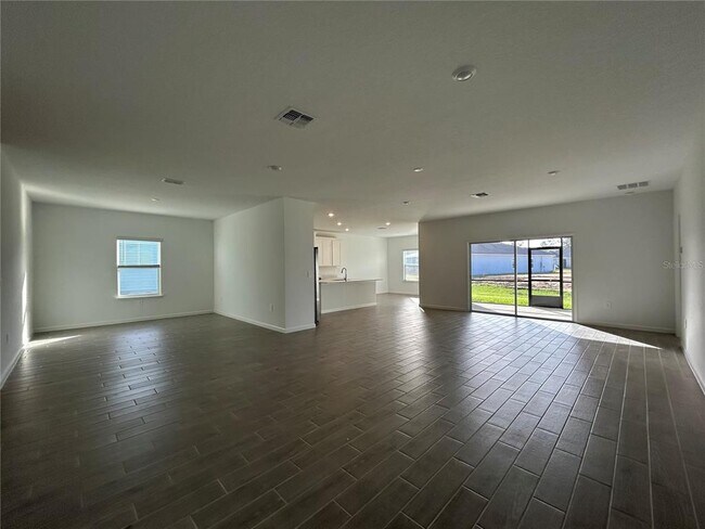 Building Photo - 12419 NW 139th Dr