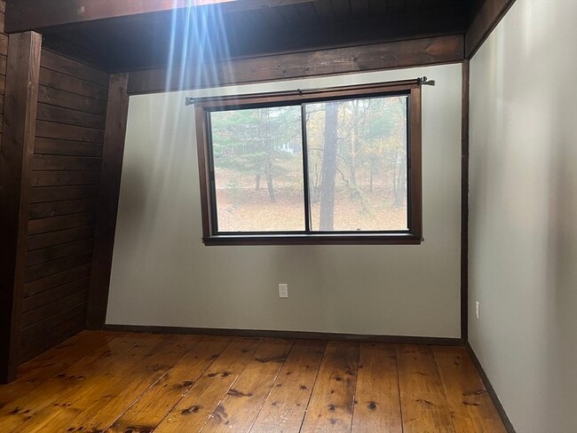 Building Photo - 888 Salem St