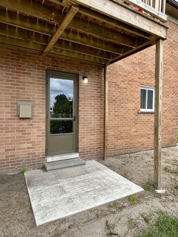 Building Photo - 1922 Goddard Rd