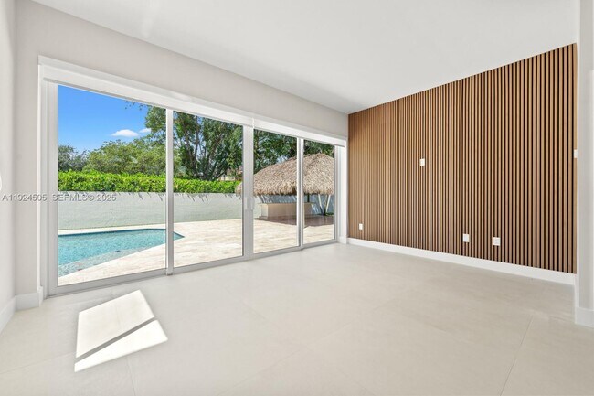 Building Photo - 16160 SW 89th Pl