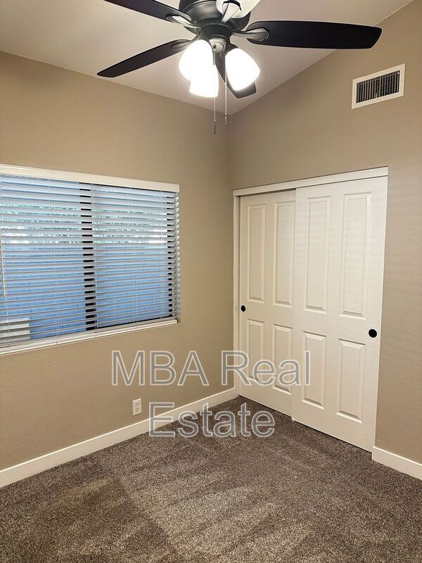 Building Photo - 1722 S Gilmore Cir