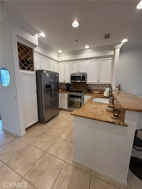 Building Photo - 28512 Salerno Dr