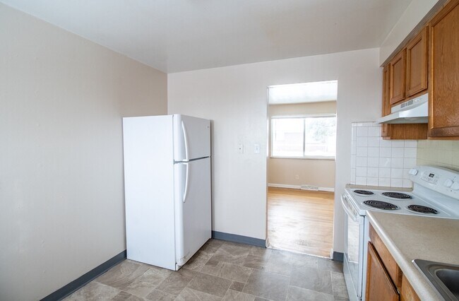 Building Photo - 1707 W 52nd Ave