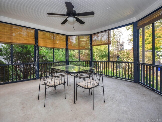 Building Photo - 27 Summit Ave