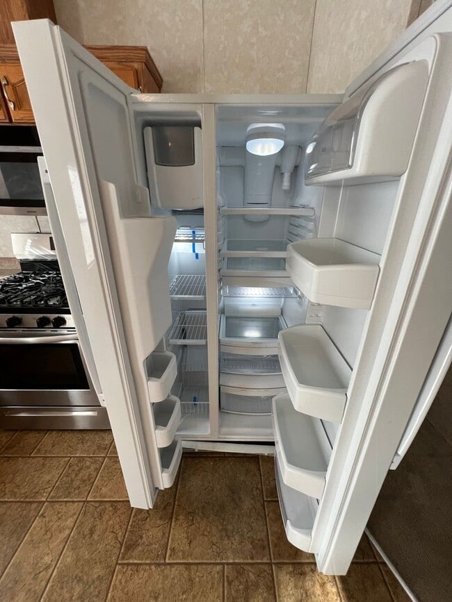 Building Photo - 3 Bedroom 2 Bath Modular Home with Many Amenities & Storage Shed