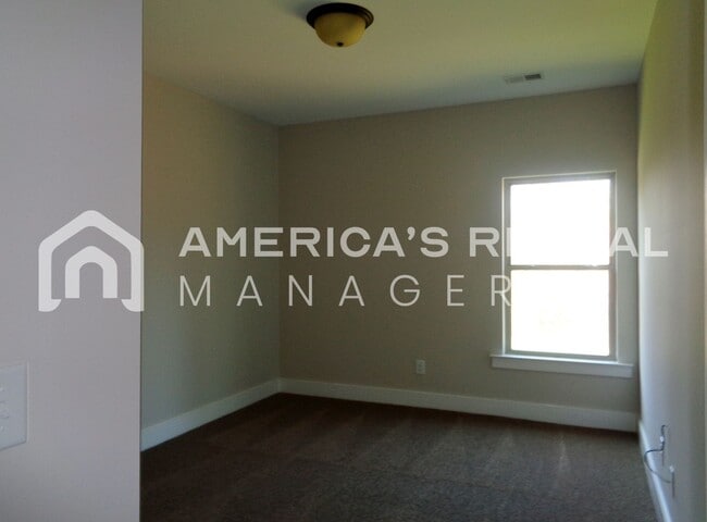 Building Photo - Beautiful Home for Rent in Tuscaloosa... Available to View Now!!!