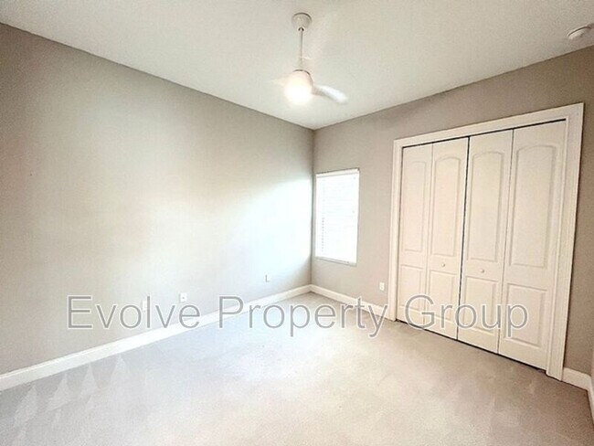 Building Photo - 15 Sandpiper Ln